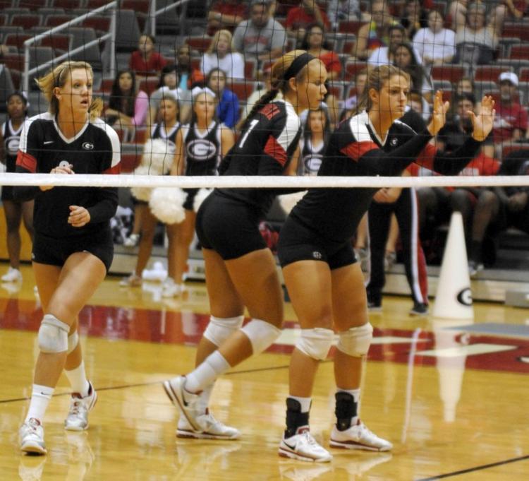 Georgia volleyball remains undefeated with win over FAMU | Georgia ...