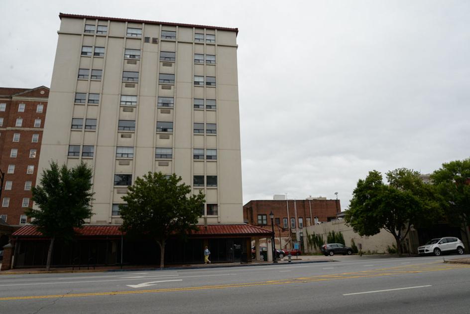 Proposal For A Downtown Target Met Without Resistance Athensnews