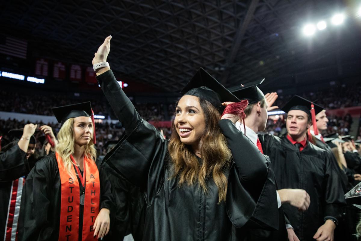 Fall 2019 commencement 3,000 students graduate from UGA Campus News
