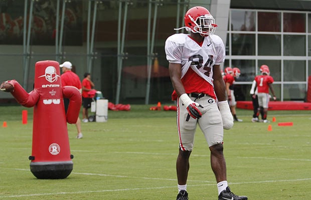 Linebackers Barkevious Mingo, Jarvis Jones bring the heat