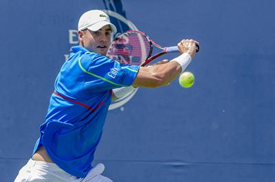 Isner wins Atlanta in three tiebreaks over Anderson 