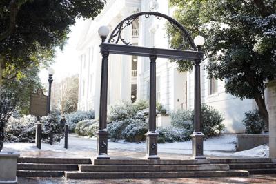 Snow In Athens Causes Hazardous Weather And Canceled Class City News Redandblack Com