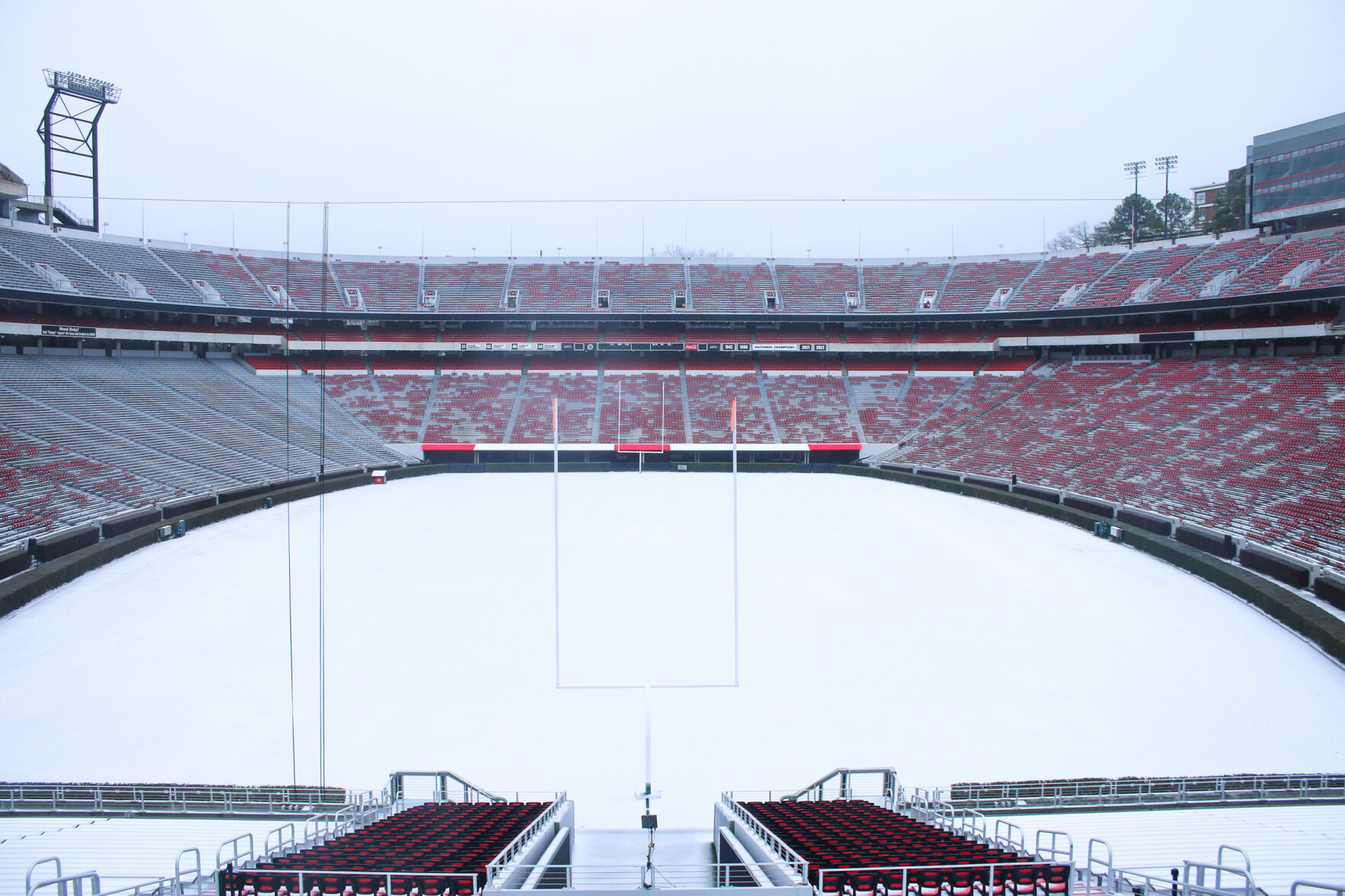 Snow In Athens PHOTOS: Snow and ice in Athens | Multimedia | redandblack.com