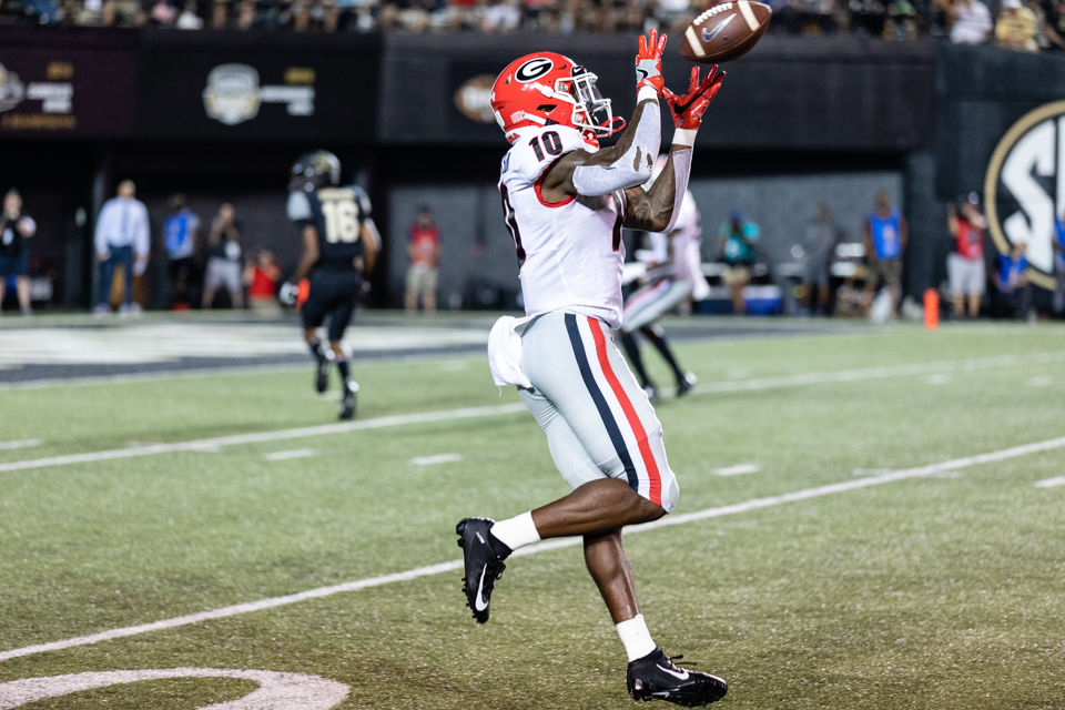 Georgia Receiver Kearis Jackson Fights Back After Left Hand Injury ...