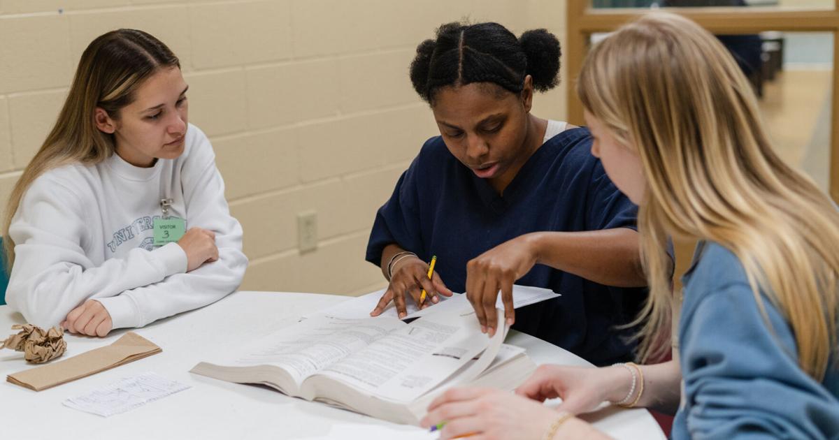 Inmate Learning “Two-way education”: Athens Prison Tutorial connects inmates and ...