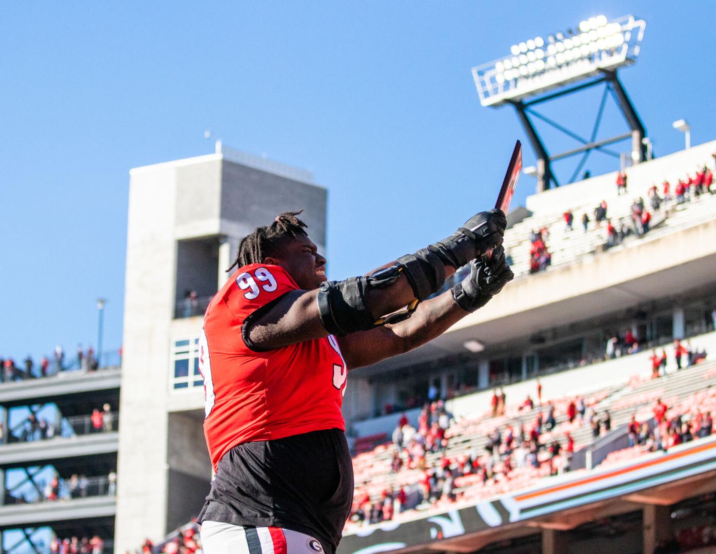 Jordan Davis gives sincere message, thanks Bulldog Nation