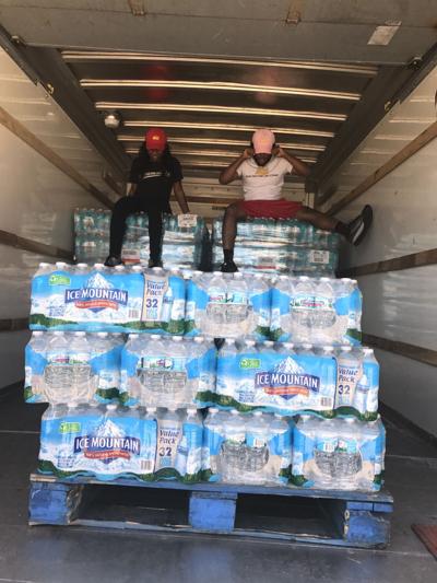 Student Alumna Go To Flint Michigan With Water Donations Athensnews Redandblack Com