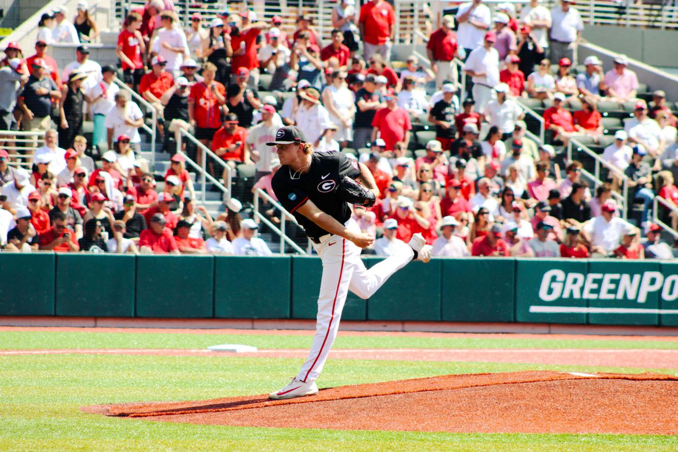 PHOTOS: Georgia defeats Mississippi State 13-12 in Super Regional