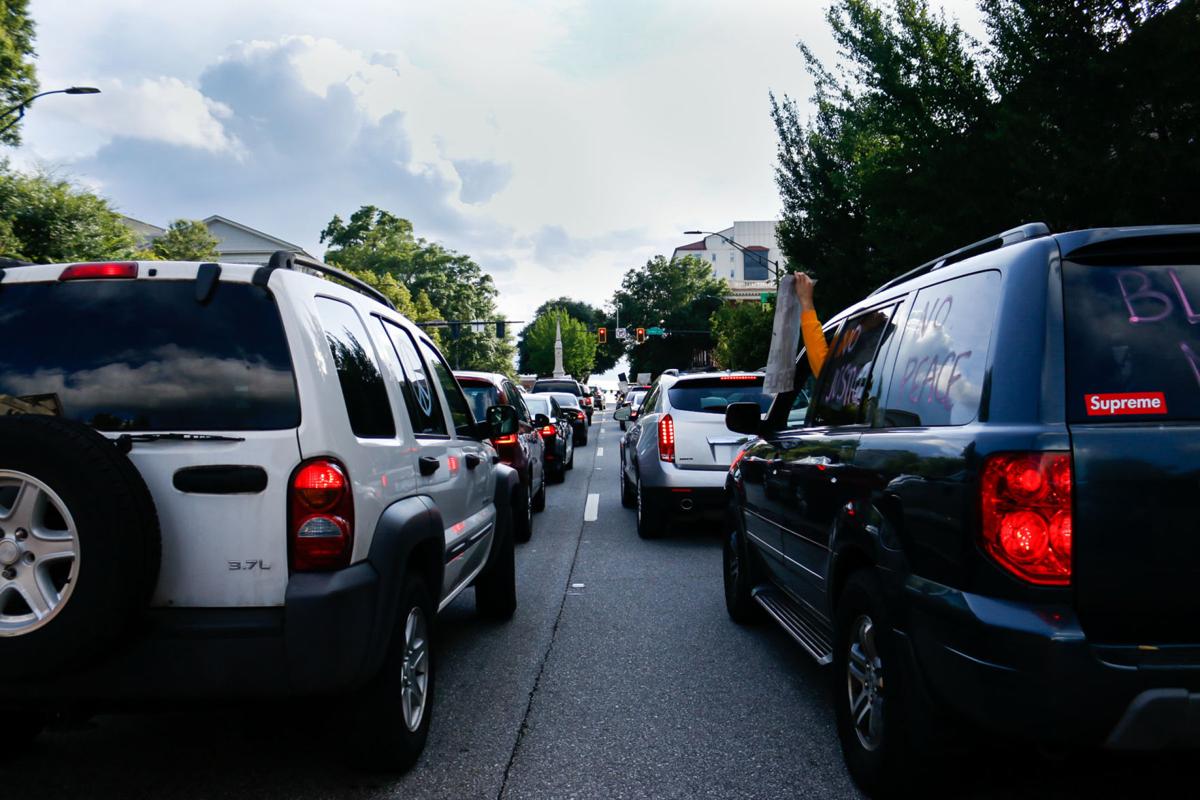 caravan protest004.jpg