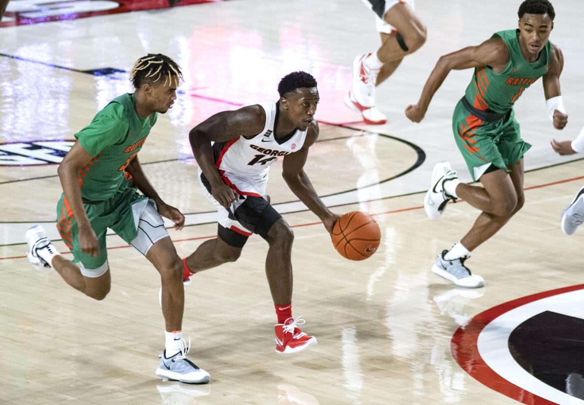 201129_ks_BasketballvsFLAM_03.jpg