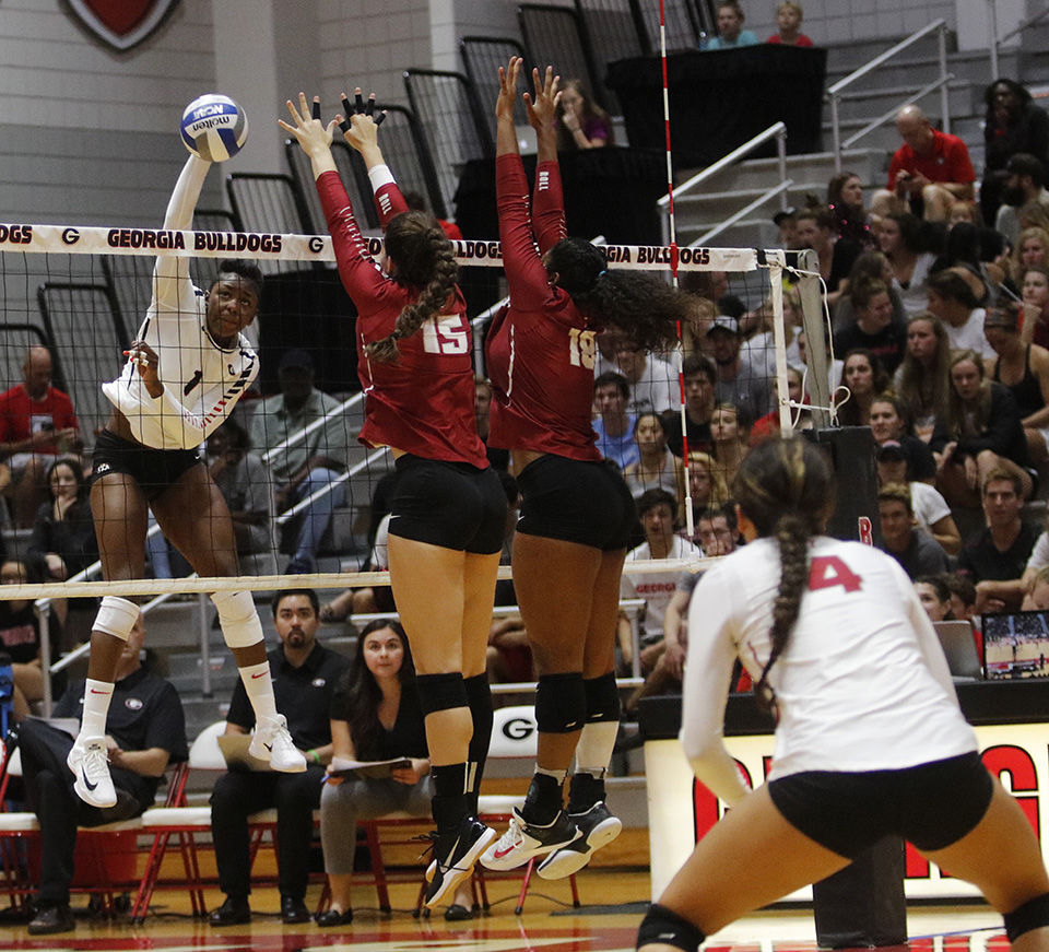 T'ara Ceasar Sets Georgia Volleyball Record With Third Freshman Of The ...