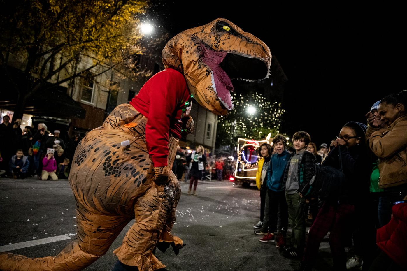 191205_RAC_ParadeOfLights_0304.jpg