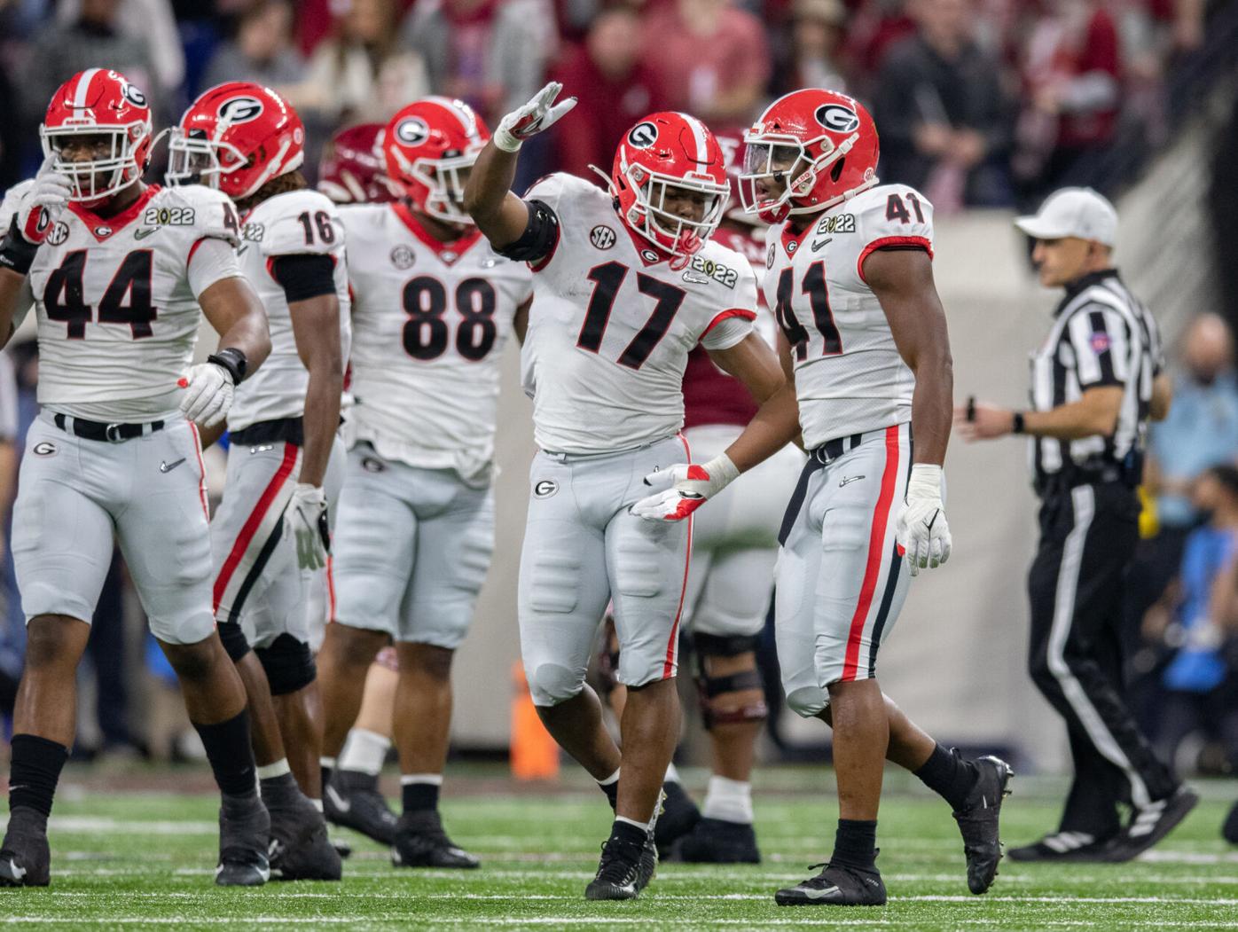 Georgia linebacker Nakobe Dean declares for 2022 NFL Draft