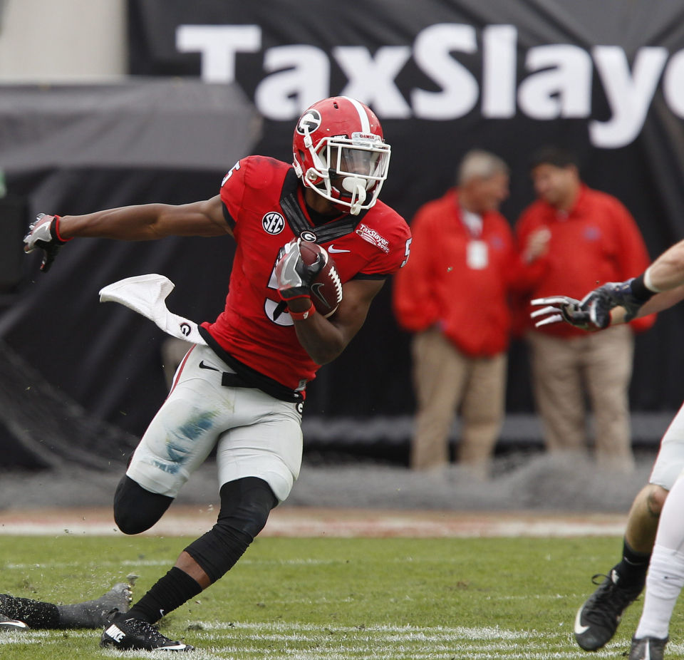 Small change to UGA's football helmet