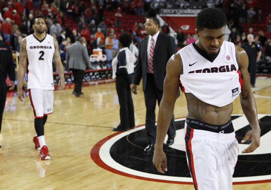 Photo Gallery vs. Auburn men's basketball Rbtv