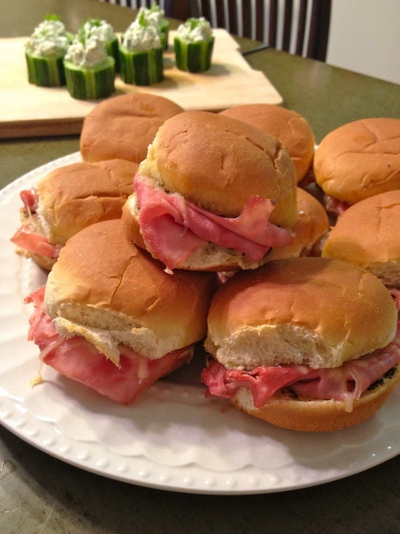 Eat Up!: Snacks to add class to Oscars party | Variety | redandblack.com