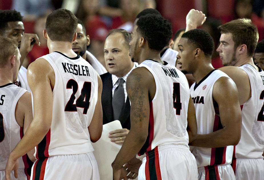 basketball adds its third recruit Sports