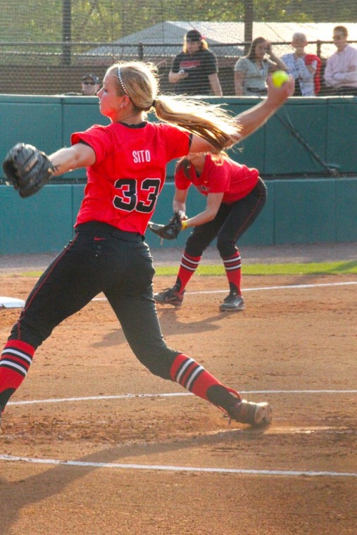 PHOTO GALLERY Softball vs. KSU Sports