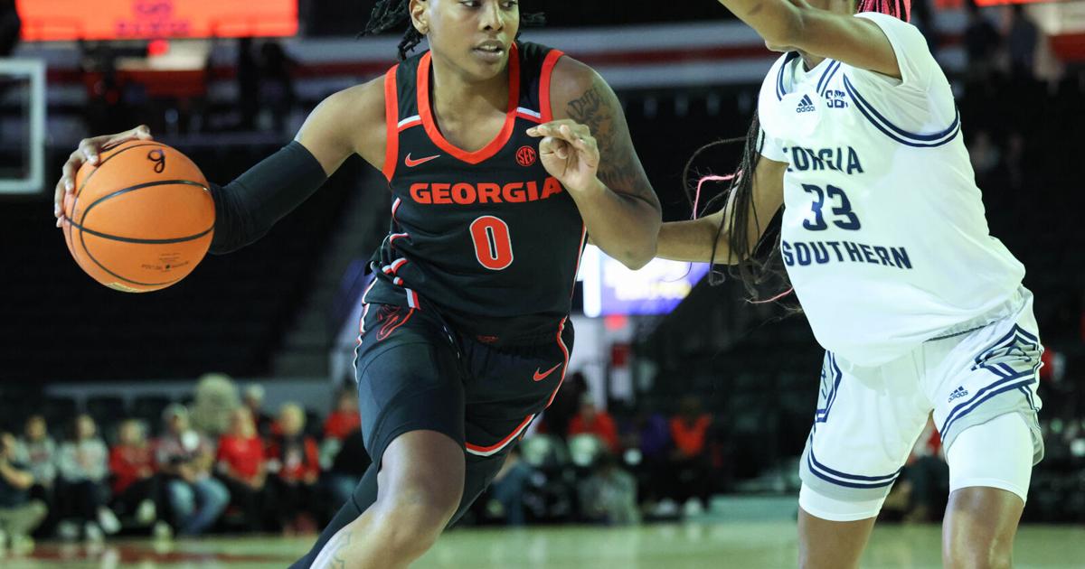 Georgia women’s basketball defeats Furman for Abrahamson-Henderson’s 400th win Georgia women’s basketball defeats Furman for Abrahamson-Henderson’s 400th win