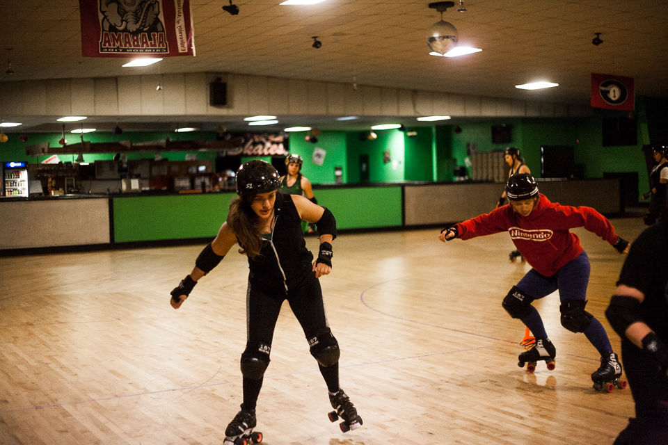 PHOTOS Roller Derby Girls Multimedia