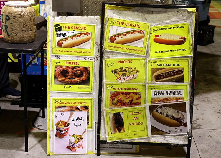 The story behind the downtown hotdog cart, an Athens drunk food