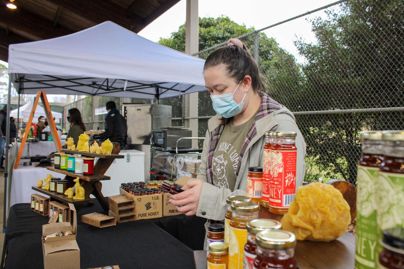 210306_MDV_AthensFarmersMarket 003.jpg