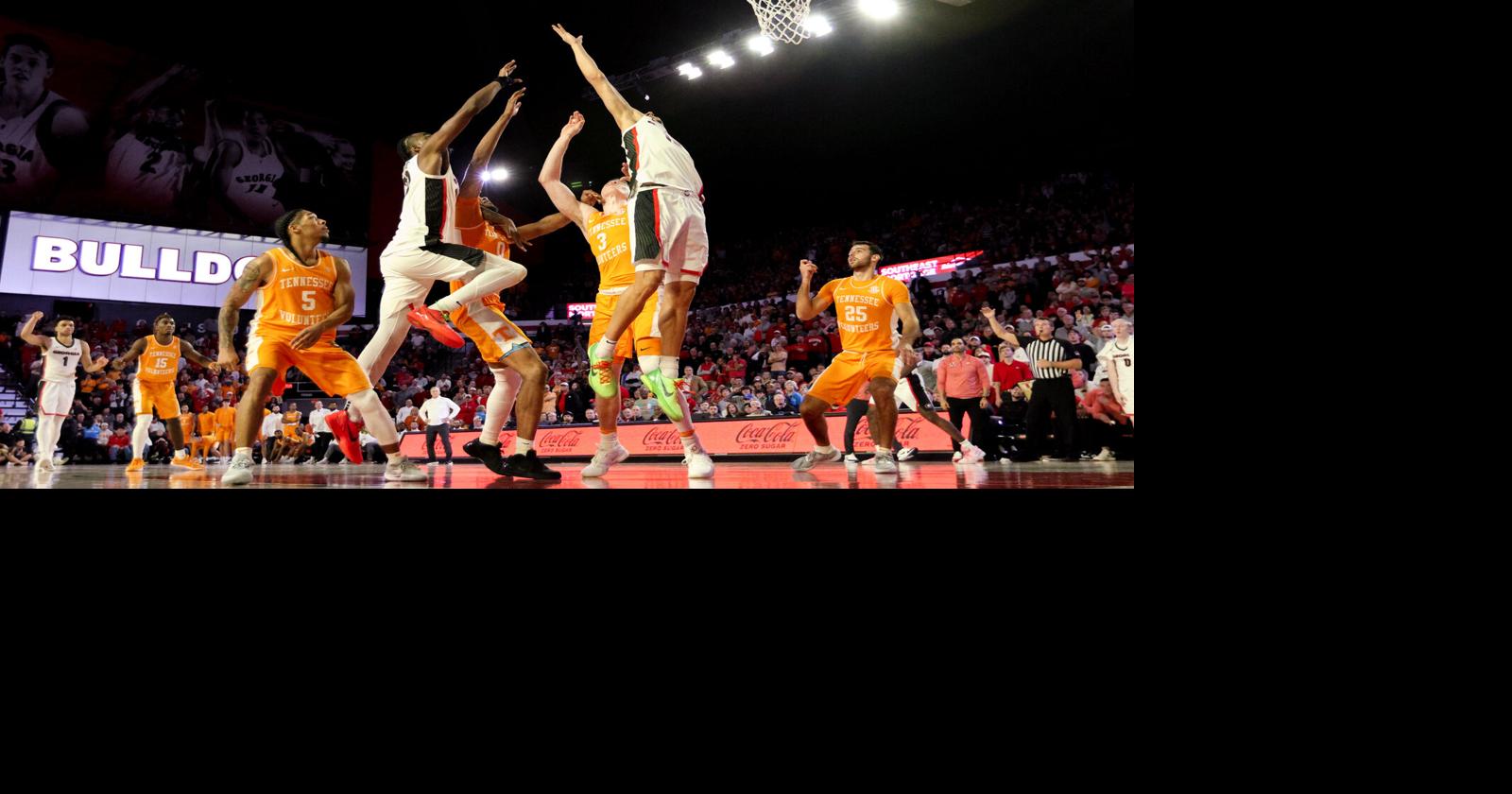 Georgia men&rsquo;s basketball loses first SEC game against Tennessee 85-79
