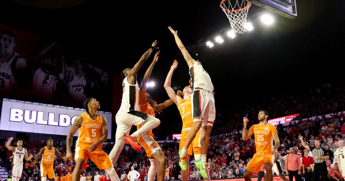 Georgia men’s basketball loses first SEC game against Tennessee 85-79 Georgia men’s basketball loses first SEC game against Tennessee 85-79