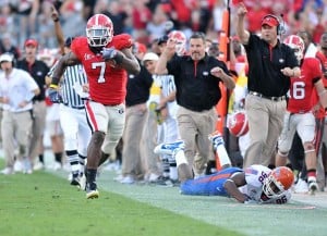 September 3, 2011: Georgia's Orson Charles catches a pass during the  Chick-Fil-A Kickoff Game between the Georgia Bulldogs and the Boise State  Broncos at the Georgia Dome in Atlanta, Georgia. Boise State