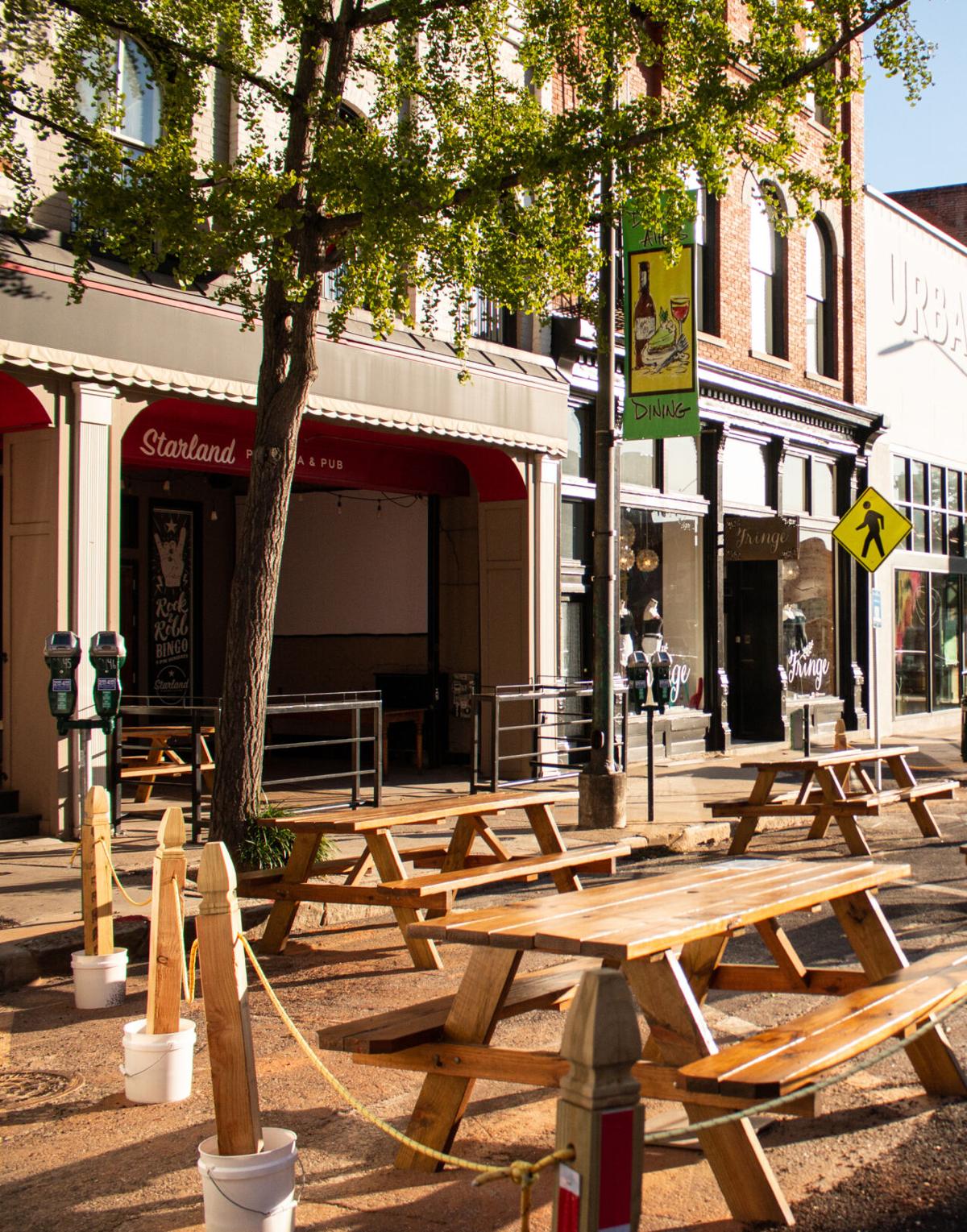 201002_outdoorseating_009.jpg