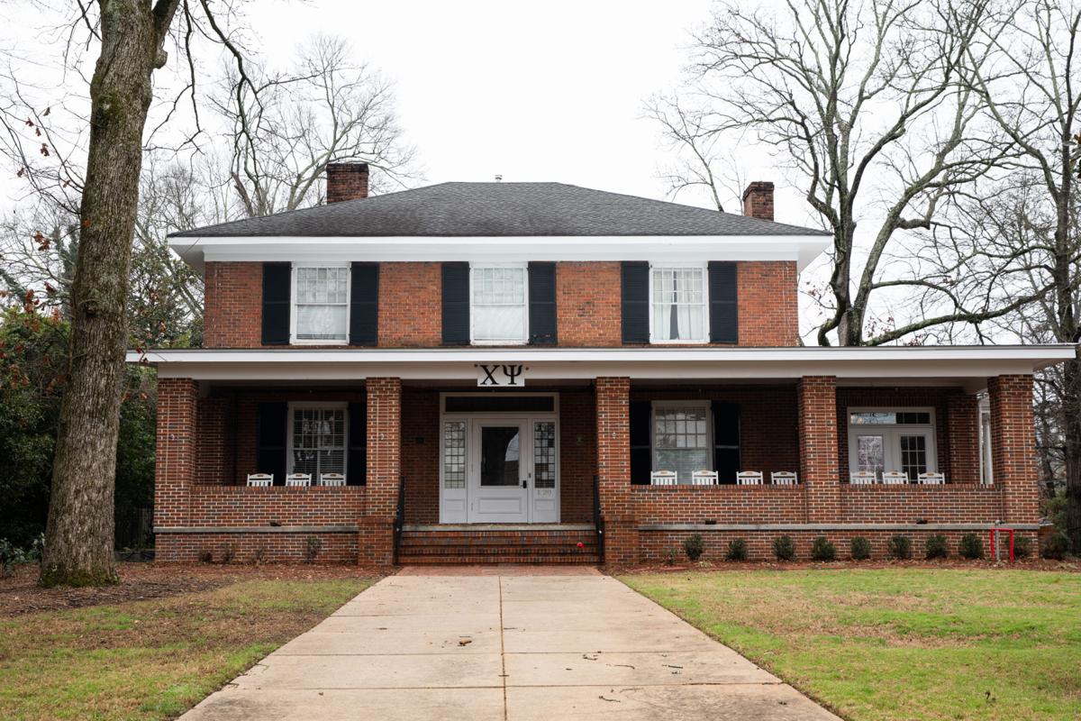 Animal carcasses heads found on UGA frat house porch UGAnews
