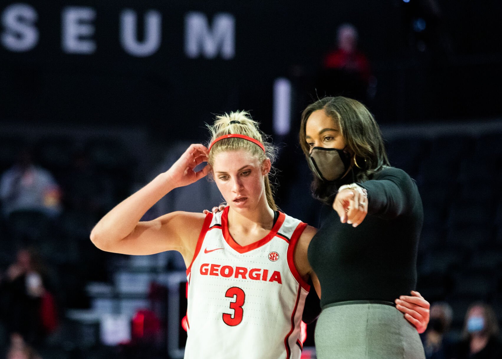 Georgia women s basketball guard Sarah Ashlee Barker enters