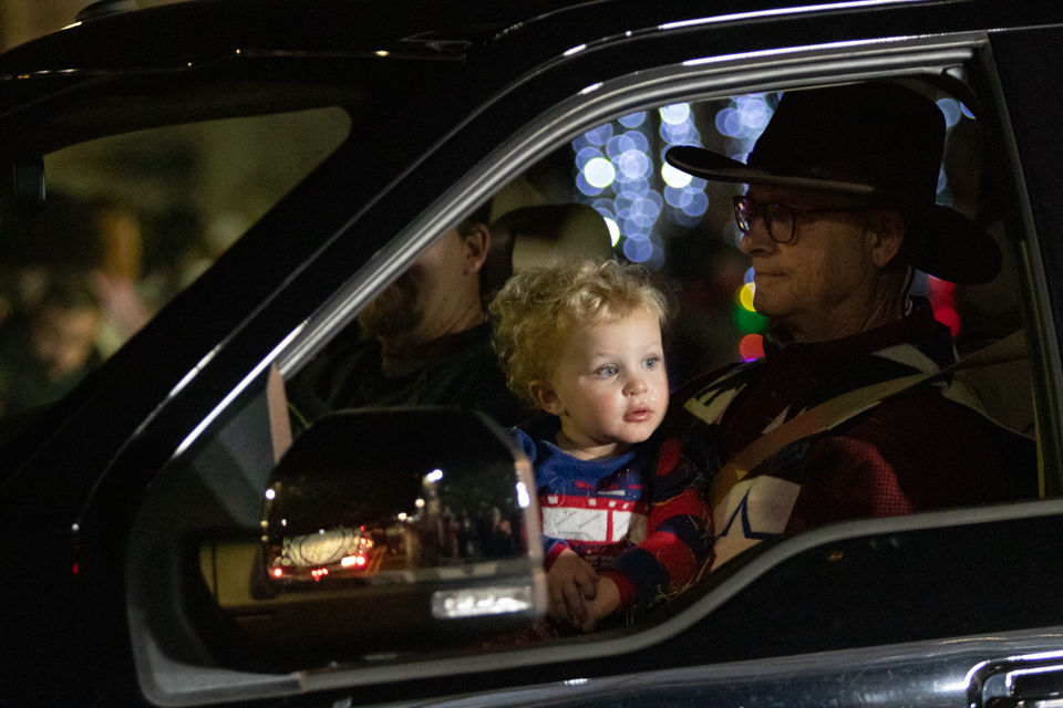 191205_ttw_ParadeOfLights_0736.JPG