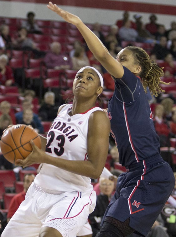 Georgia Lady Bulldogs versus Ole Miss | Photo Galleries | redandblack.com