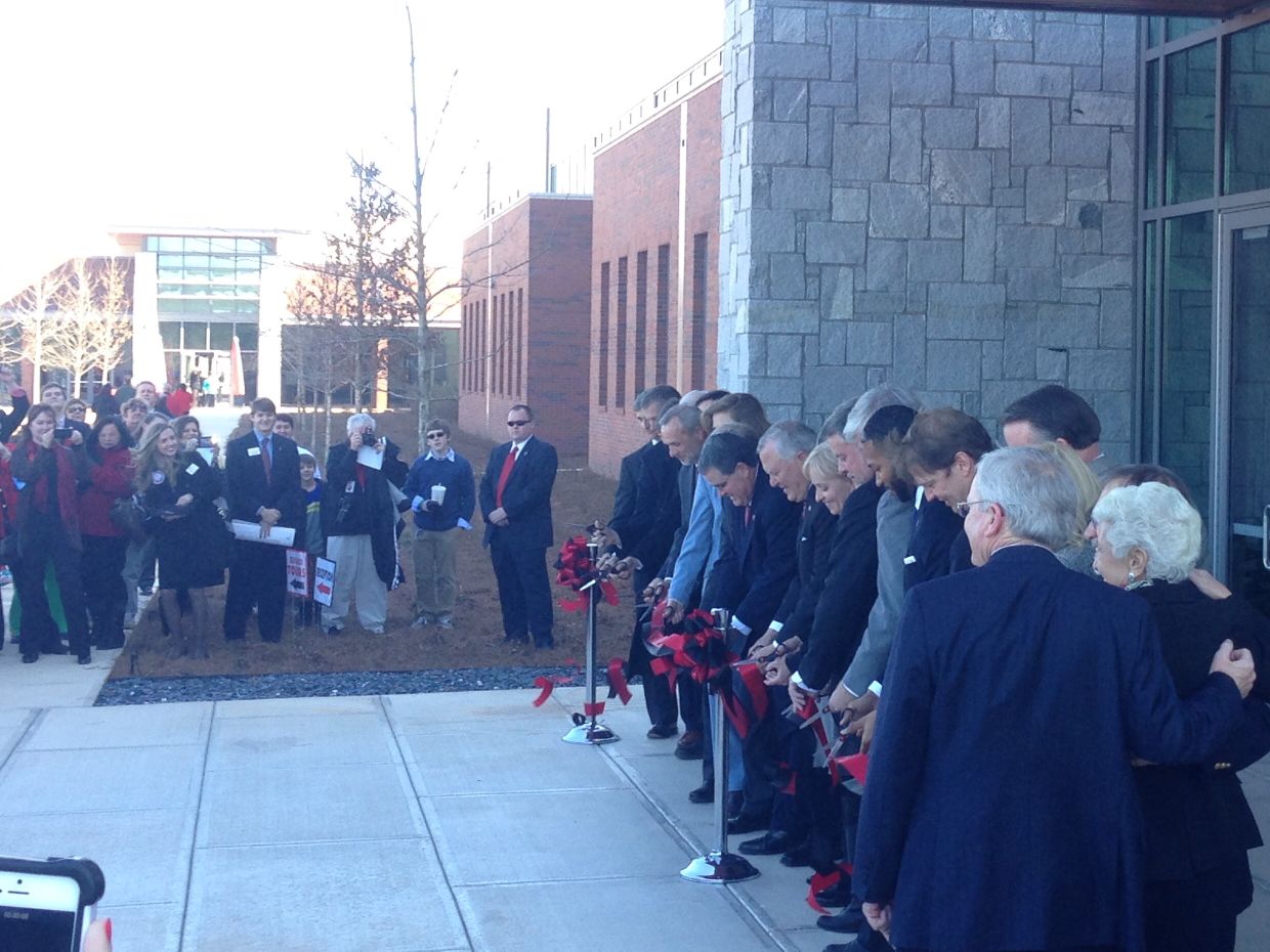 UGA Dedicates New State-of-the-art Veterinary Medical Center | Campus ...