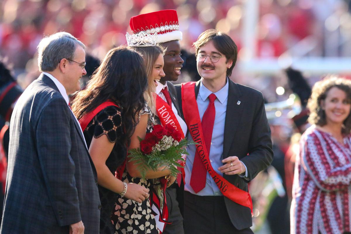 UGA king and queen announced at halftime of Auburn game