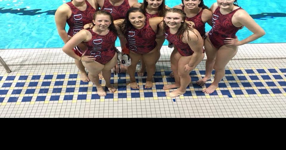 Elizabeth Turner and Grace Greenwood lead women's club water