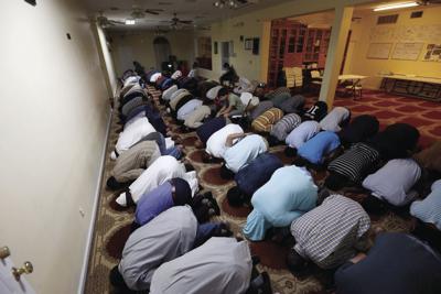 Anonymous Donor Gifts Prayer Rugs To Uga Muslim Student Association Uganews Redandblack Com