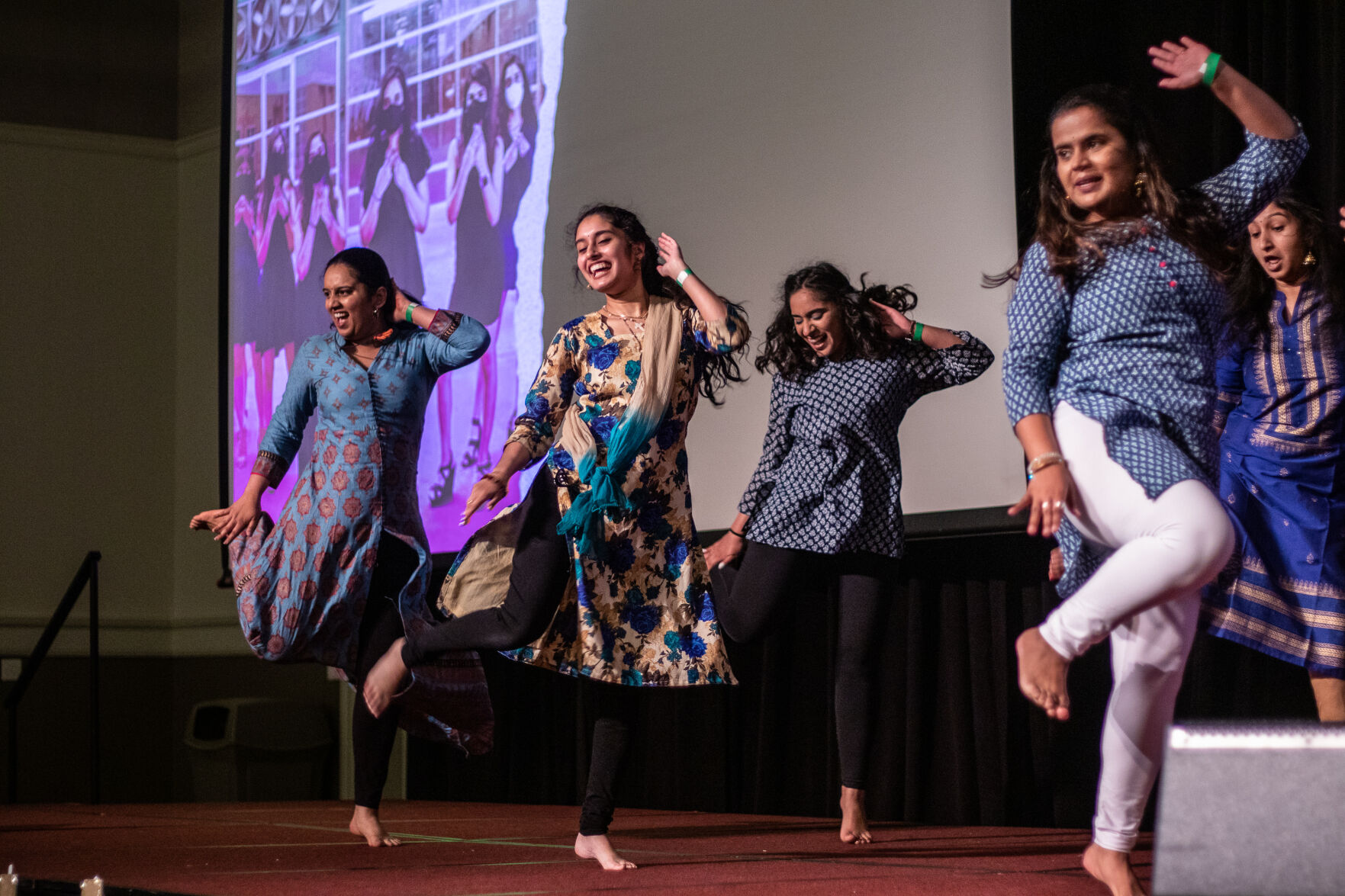 UGA ISA puts on electric performance at annual "India Nite" | Arts & Culture - Vimarsana News