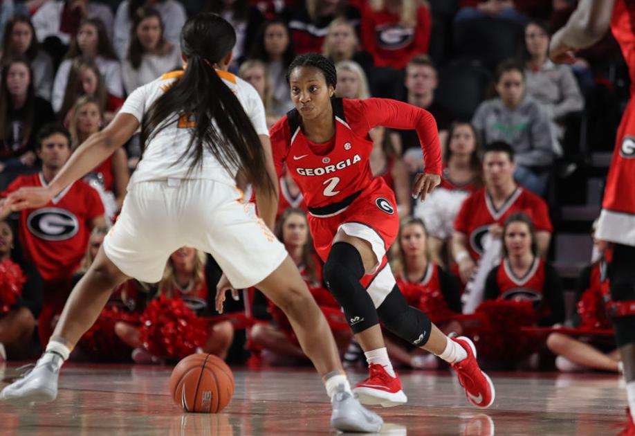 Photos Georgia Women S Basketball Overcomes 17 Point Deficit To