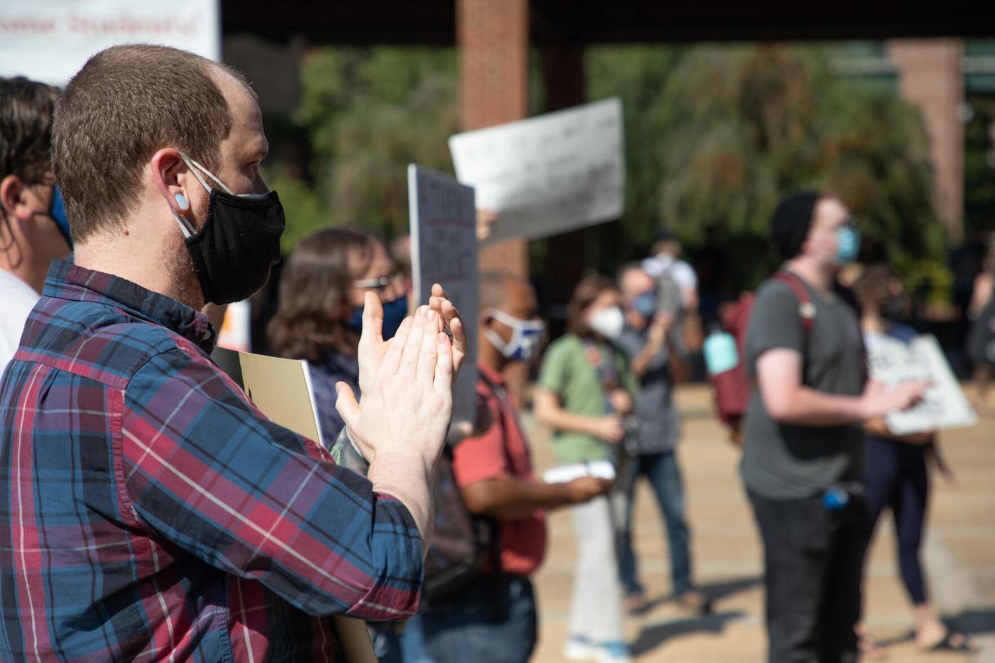 210913_JAG_Protest_007.jpg