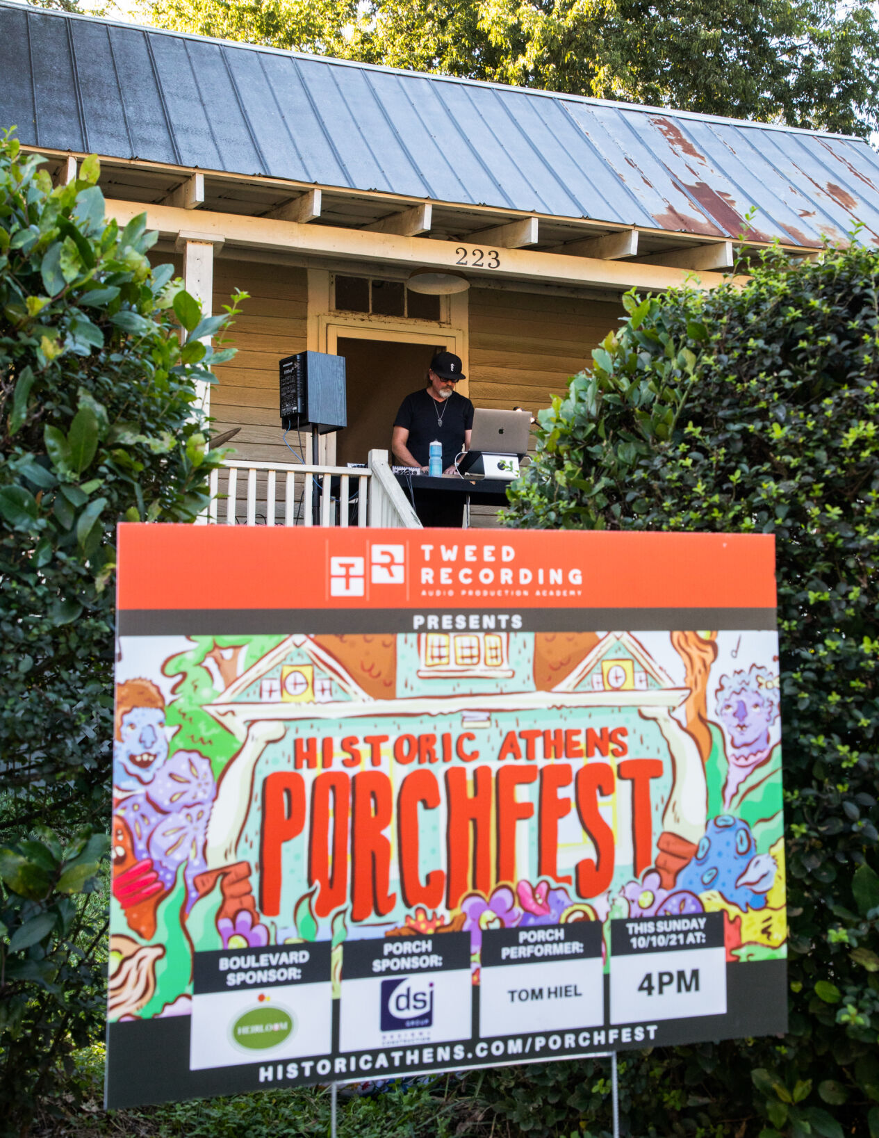 201010_JAG_porchfest3_008.jpg