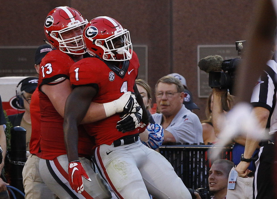 Roquan Smith's UGA Helmet, Jerseys Stolen In Athens