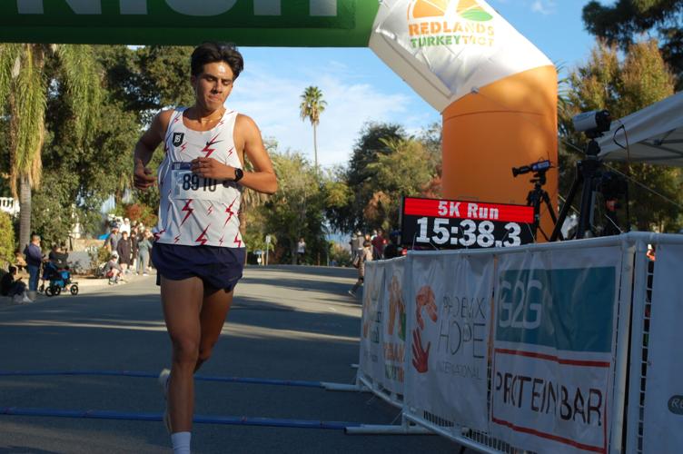 For 10th Turkey Trot, costumes complement competition News