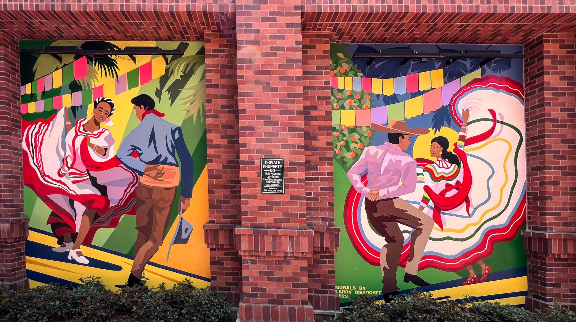 Larry Dierdorff murals celebrate city's diversity | News