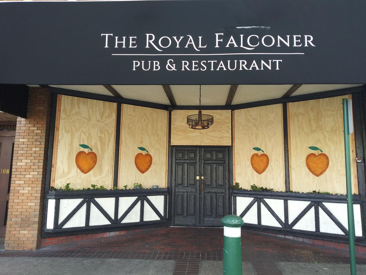 Curbside Service And Delivery Arts Entertainment