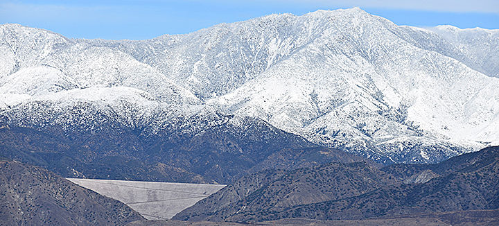 Snow above the Seven Oaks Dam.