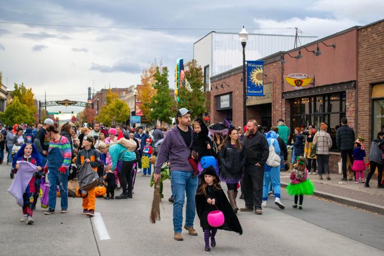 Downtown Redmond gets spooky Features