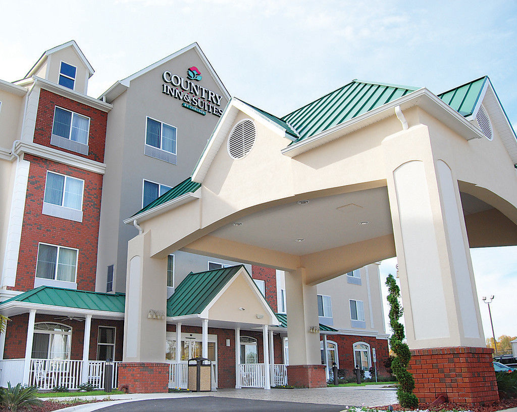 Hotels Crime Parties Prompted Ban On Locals Local News