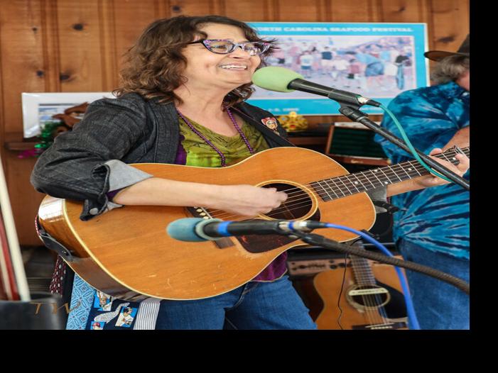 Donna Davis Alice Zincone is reinventing her musical self Feature Columnist